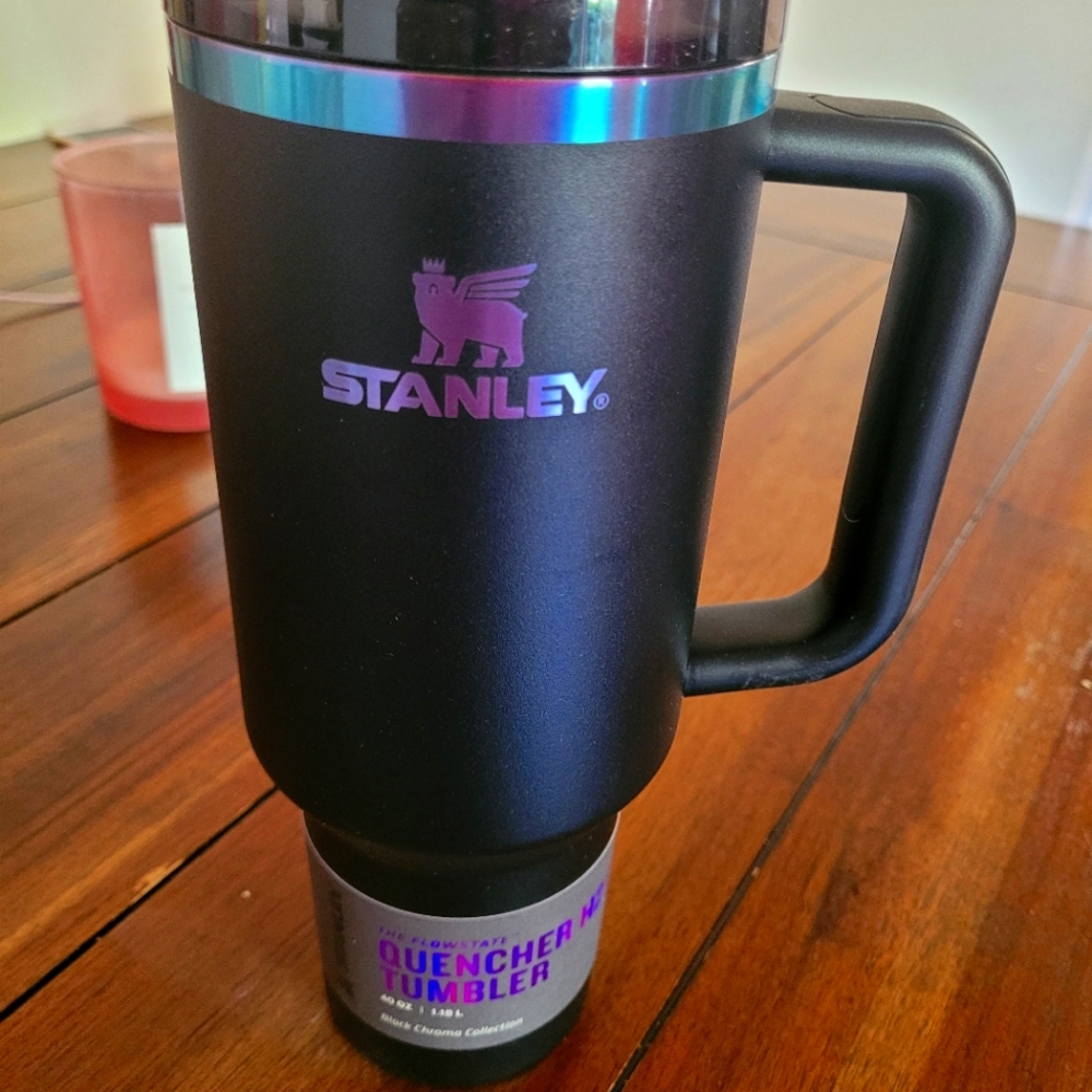 40 oz Chroma Stanley